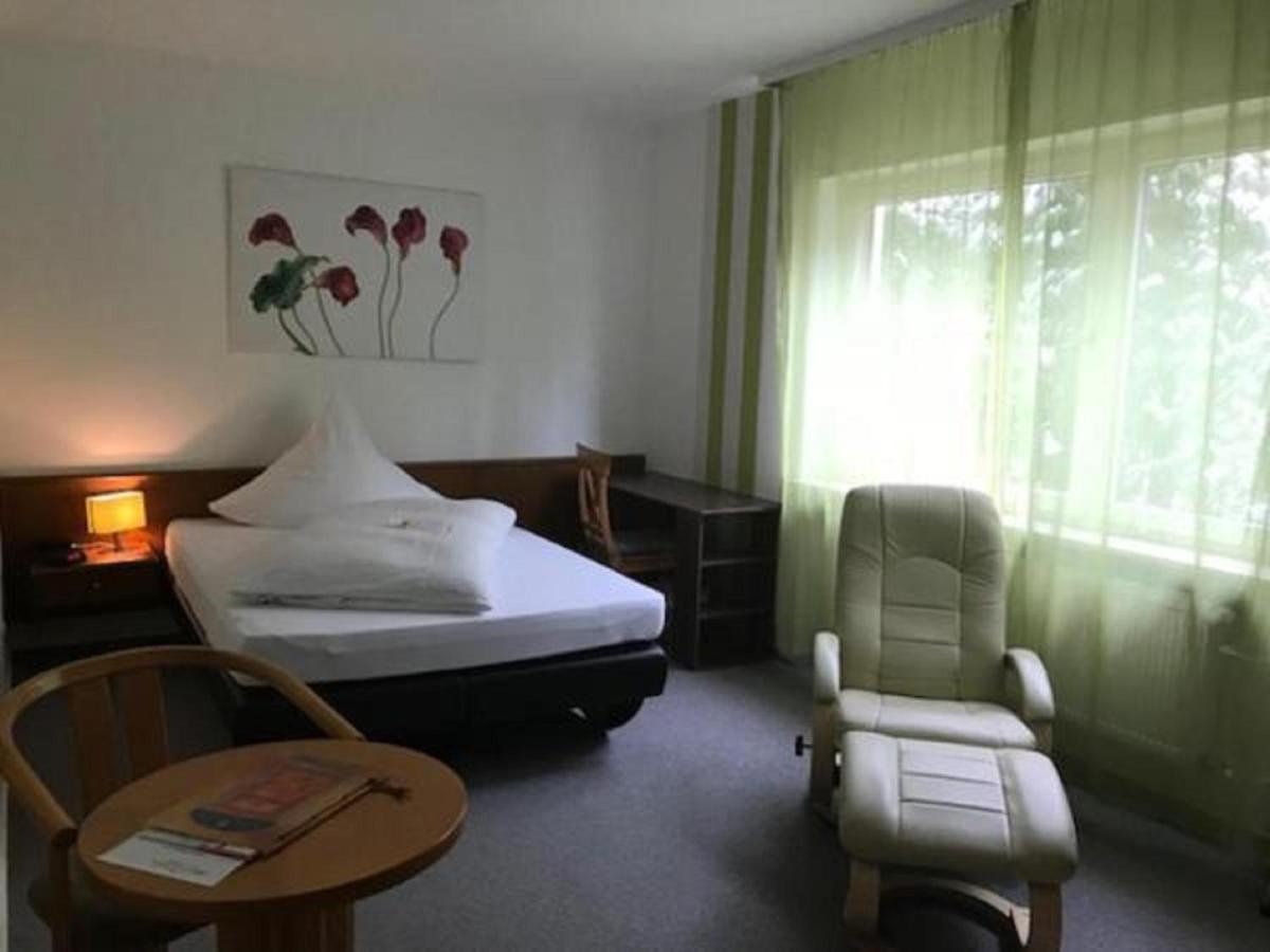 Hotel Garni Schick Oberursel Esterno foto